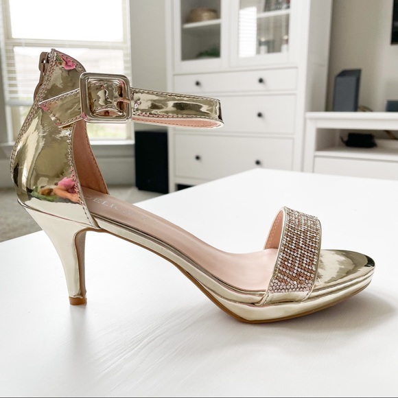 Delicacy Gold Pat Heels Excited-105 - Picture 2 of 8